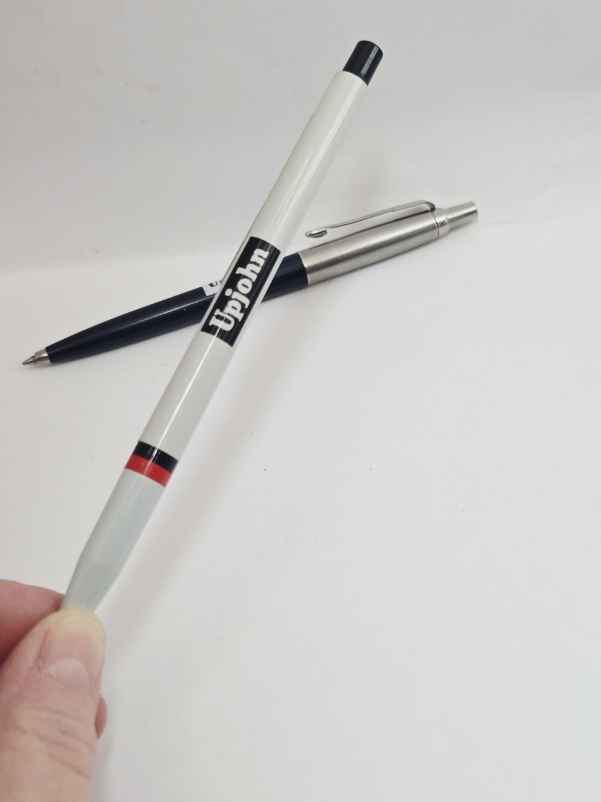Vintage UPJOHN Medical Company Memorabilia Ball Point Pens Non Working
