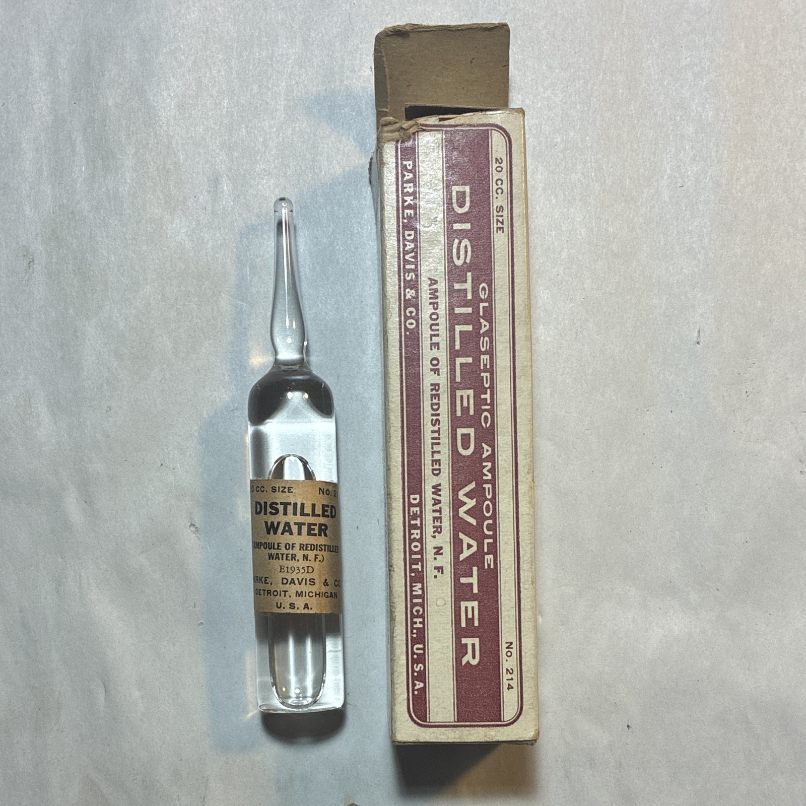 Parke Davis & Co. Distilled Water Glassptic Glass Ampoule 20cc in Box dated 1935