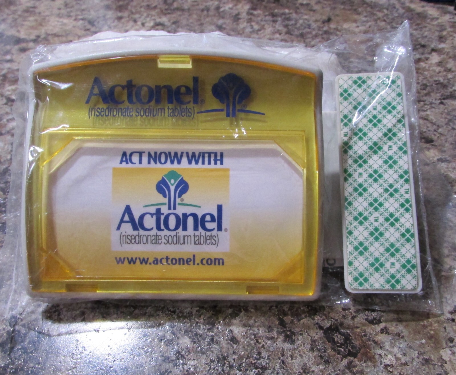 Drug Rep Pharmaceutical Promotional Note Holder Actonel Risedronate Sodium NIP
