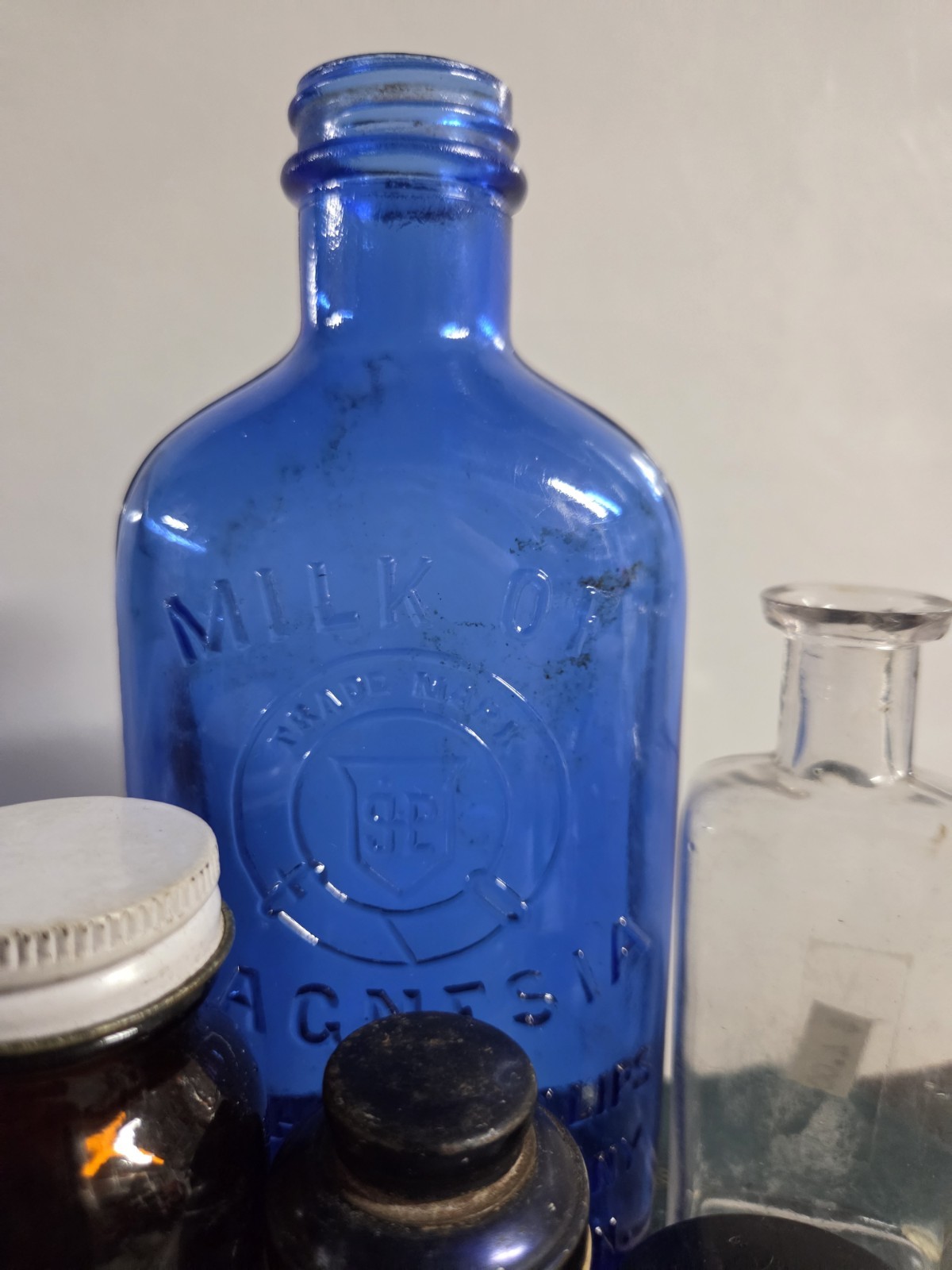 Vintage Apothecary Bottle Set – Pharmacy & Medicine Bottles – Cobalt & Amber…