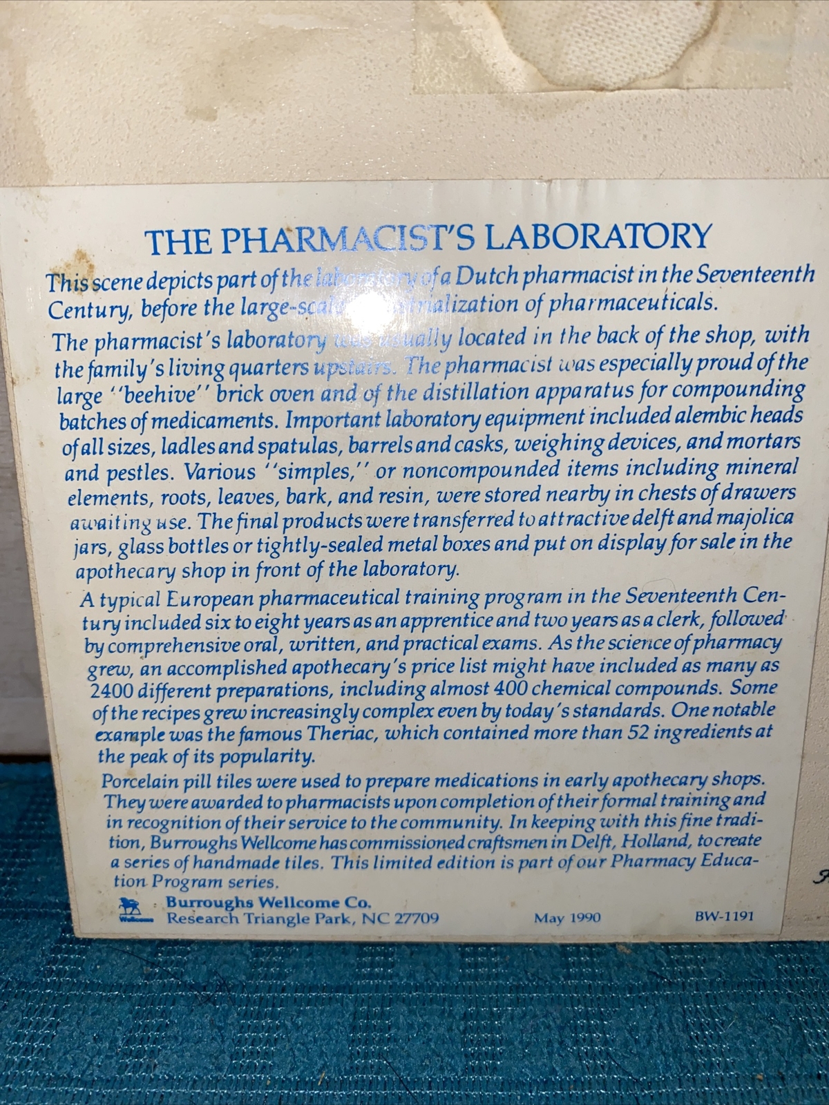 Vintage Delft Schoonhoven 1990 Pharmacist’s Laboratory 6″x6″ Blue/white Tile