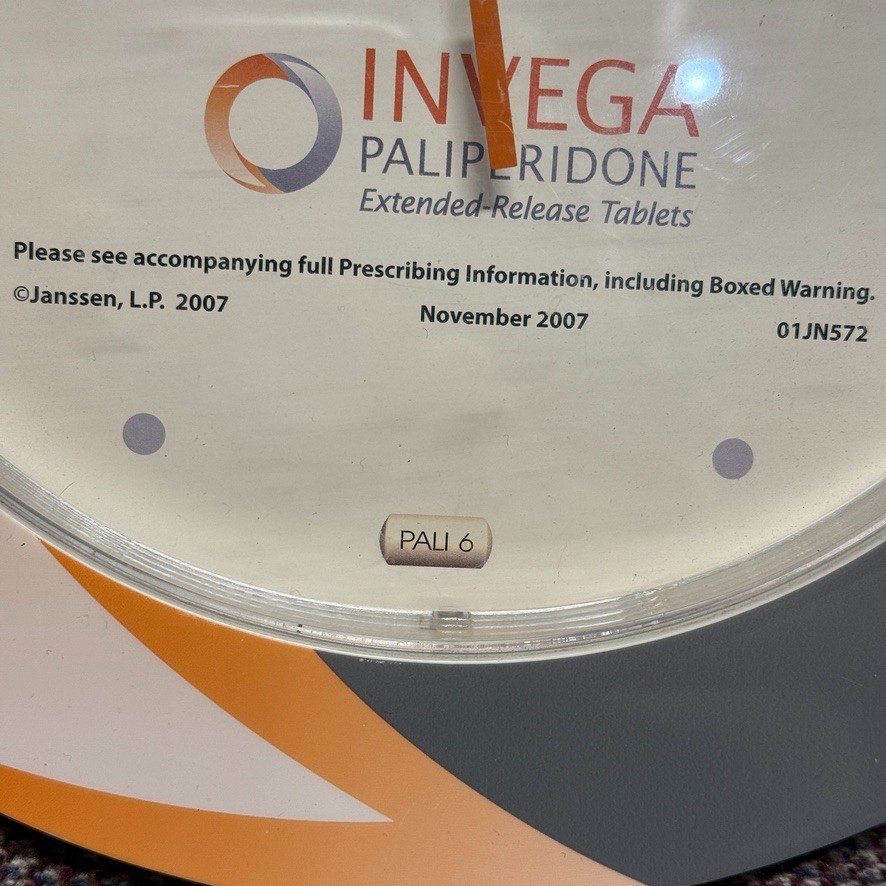 Invega Paliperidone Schizophrenia Pharma Promo Wall Clock Janssen 2007