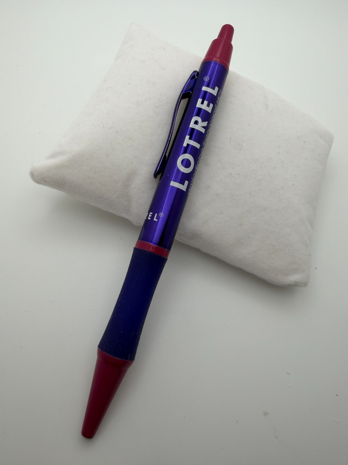 Lotrel Pharma Drug Rep Metal Pen Tested & Working Purple Red Promo Ballpoint