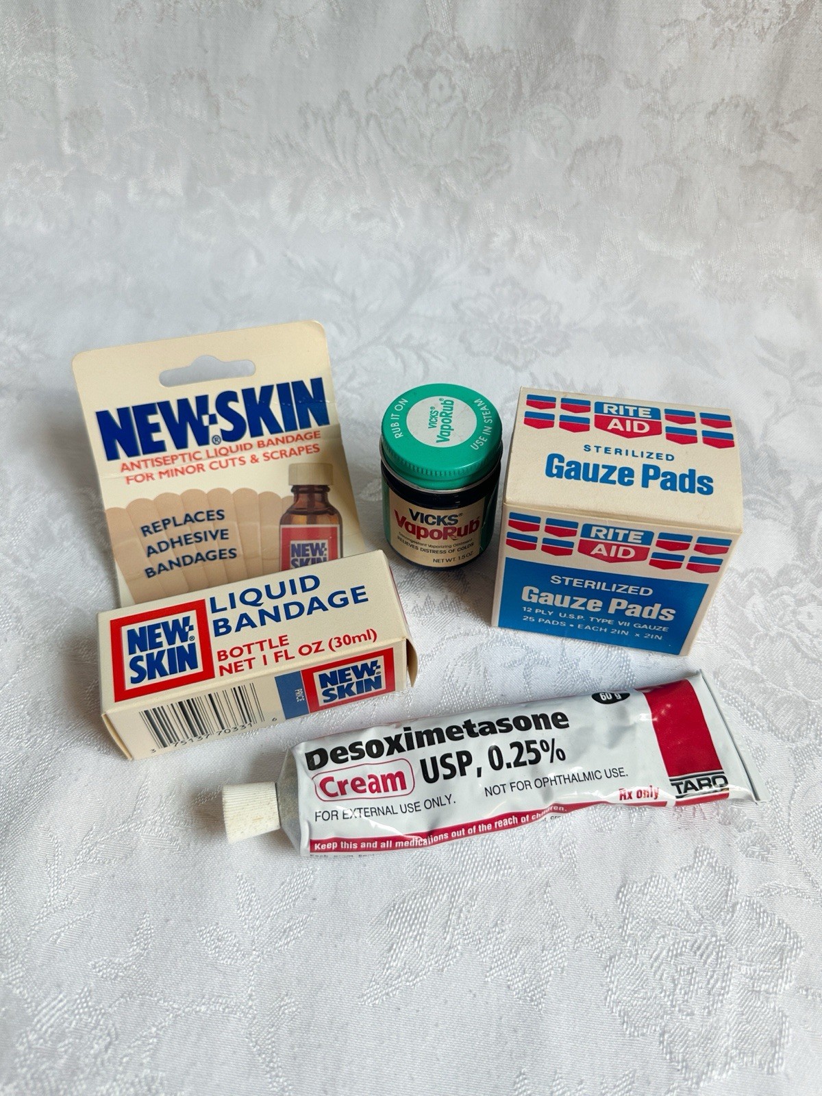 Lot Of Vintage First Aid Apothecary Vicks VapoRub Liquid Bandage Gauze Cream