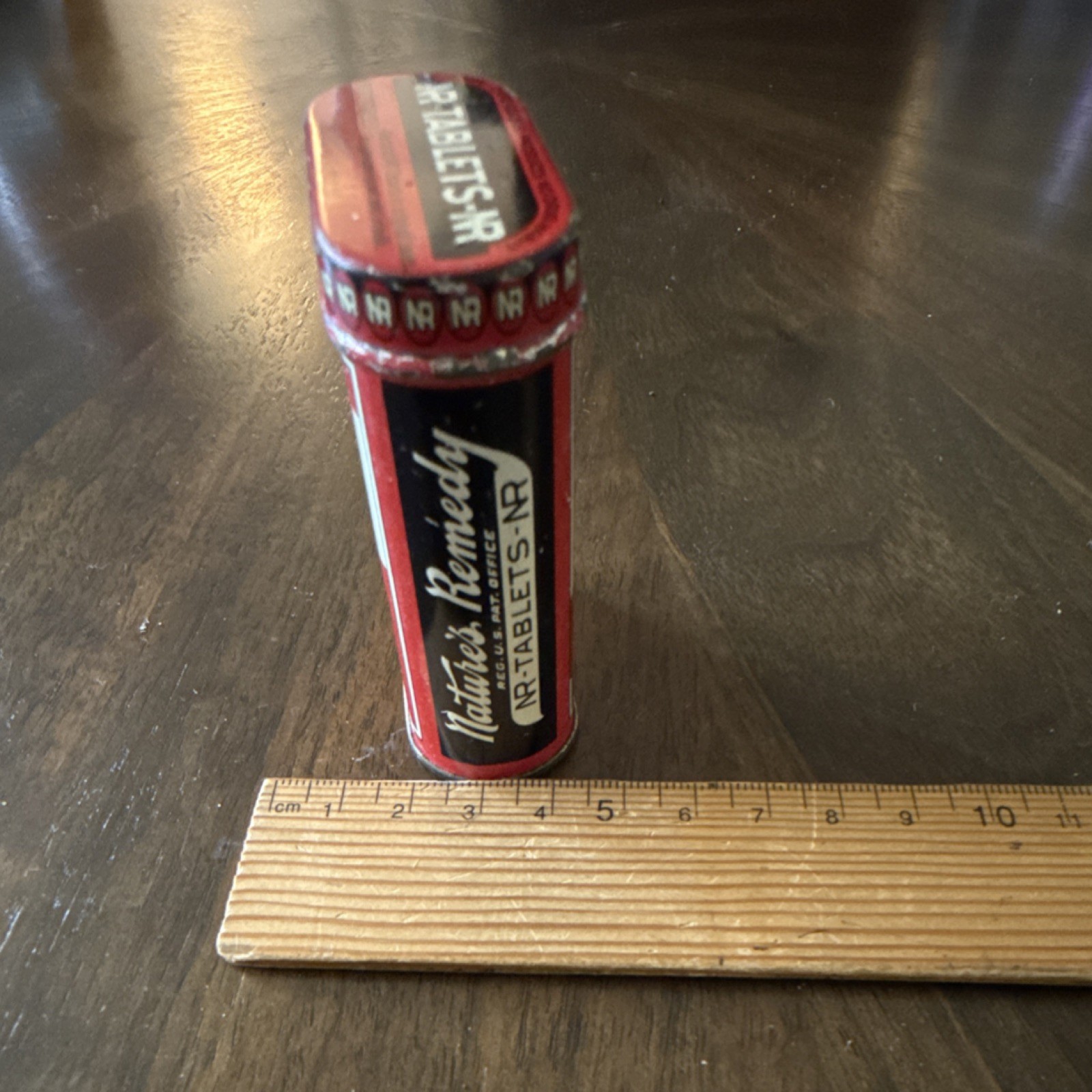 Nature’s Remedy NR Tablets Vintage Tin “Price 50 Cents” Red/Black