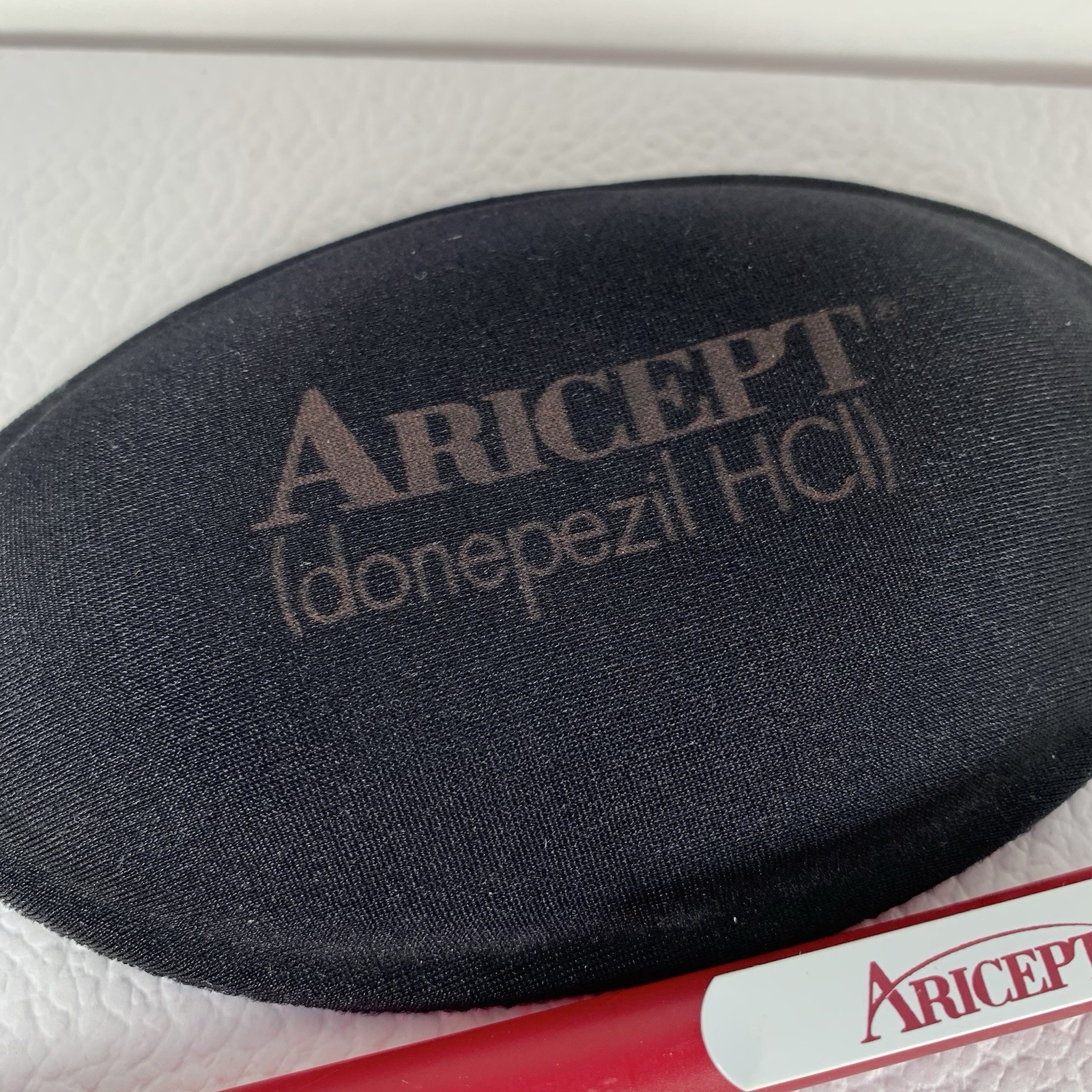 Aricept Donepezil Pharmaceutical Rep Promo Computer Wrist Rest Plastic Pen Works
