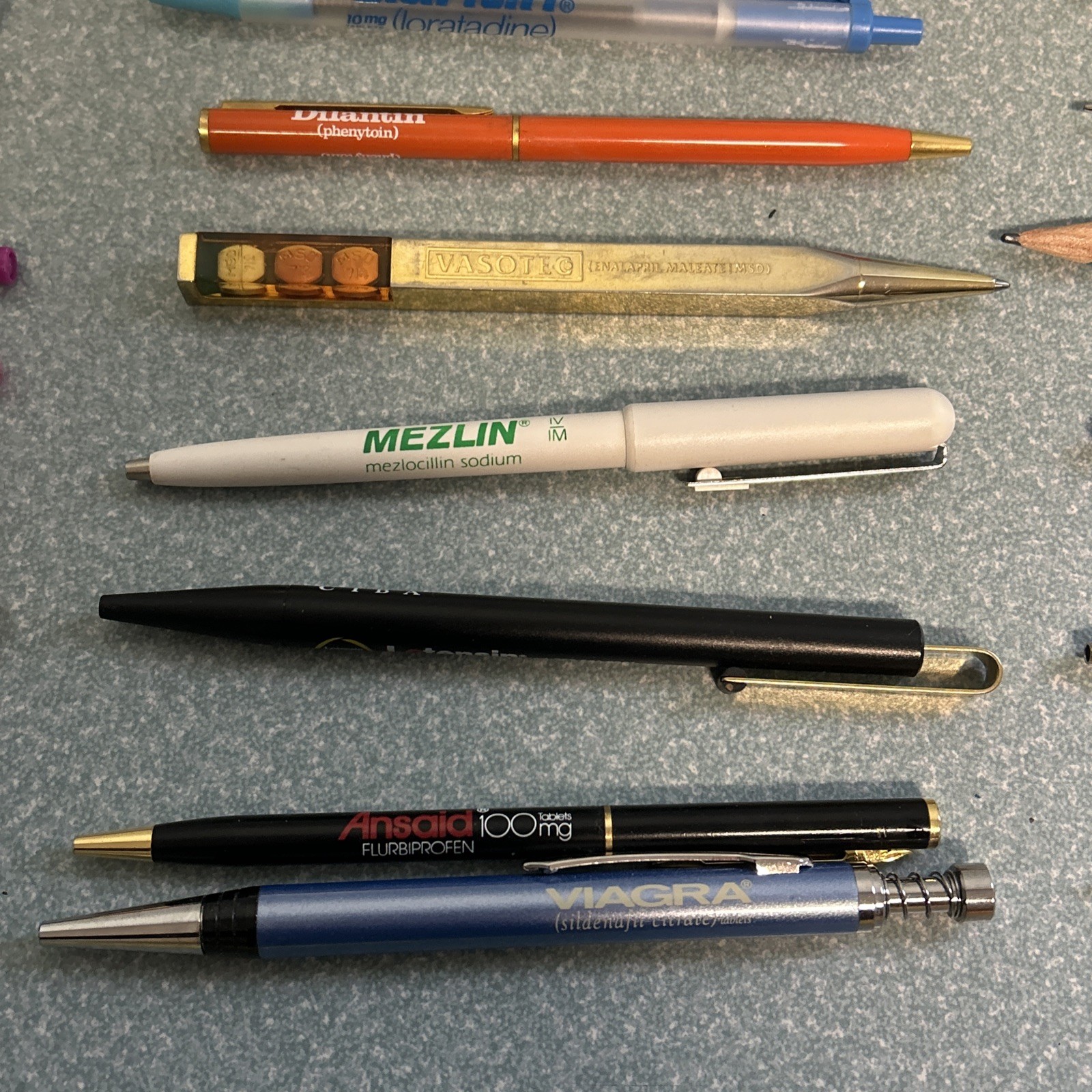 32 Vintage Pharma Rep Promo Pens Pencils Zoloft, Dilantin, Viagra, Claritin, …