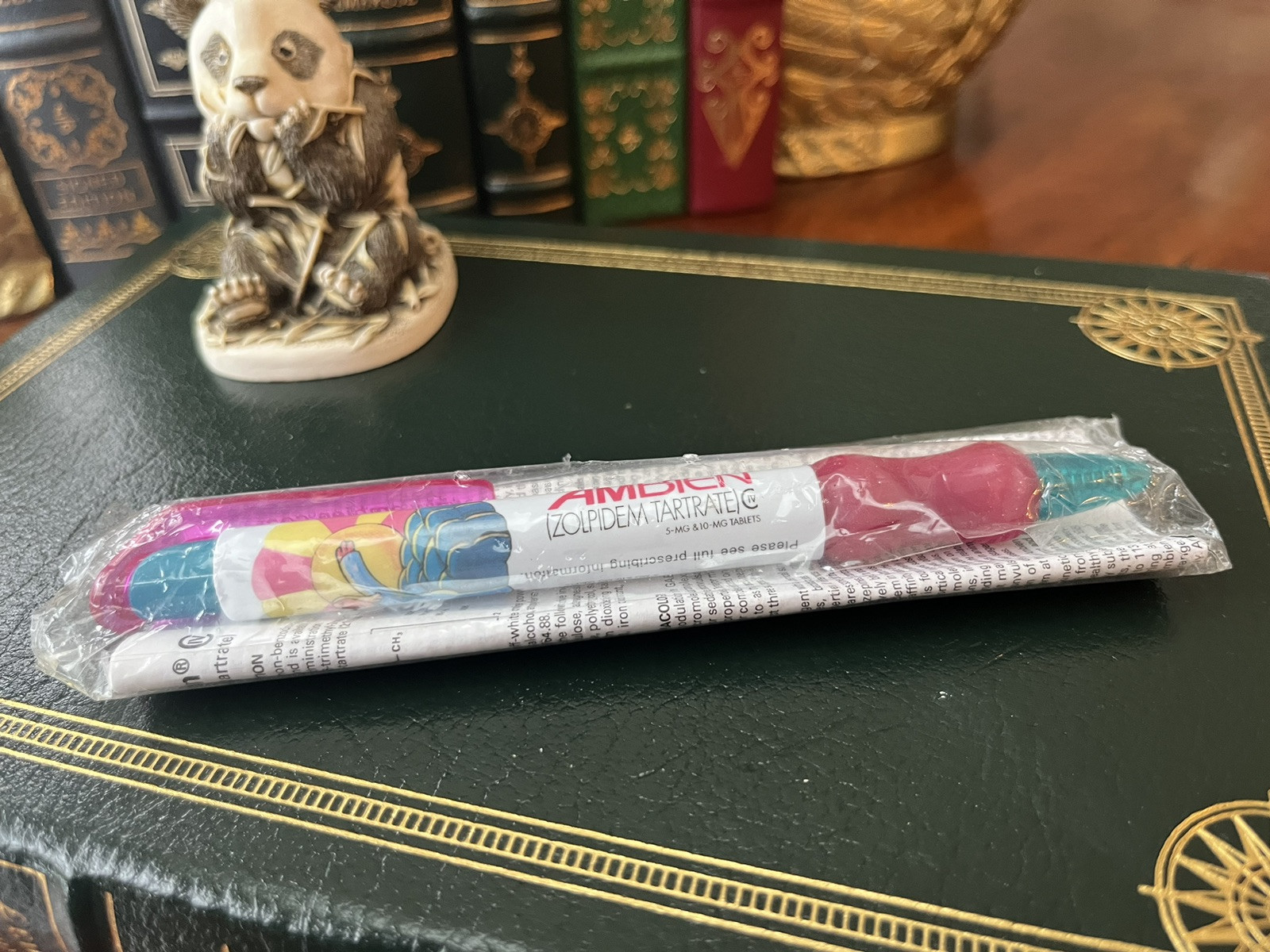 Ambien Cr Pharmaceutical Drug Rep Pen. Writes!!!