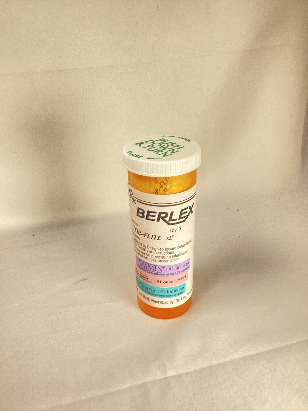 BERLEX GOLF BALLS YASMIN Drug Rep Pharmaceutical Promo Advertising UNIQUE & RARE