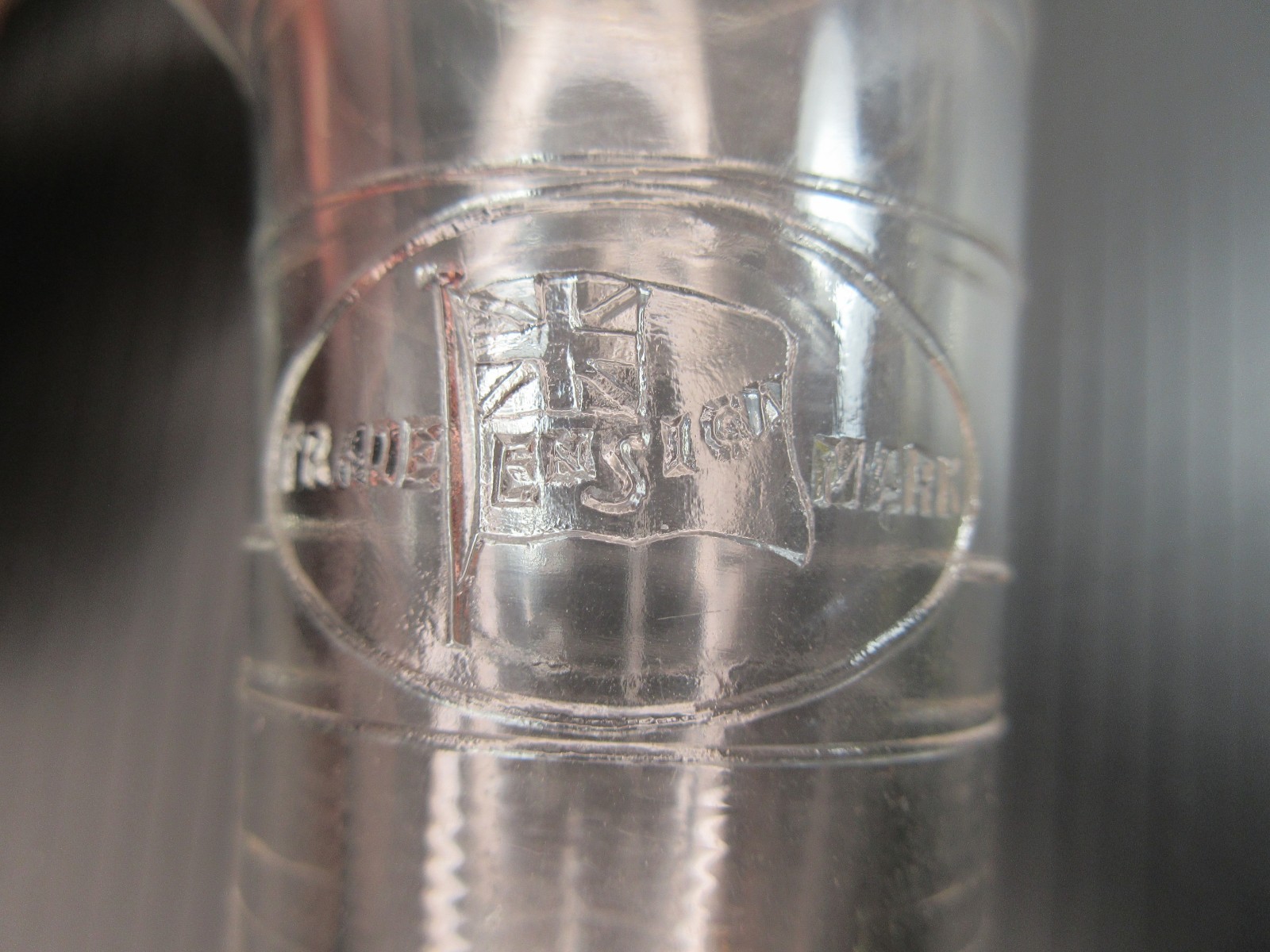 1930’s ENSIGN UK Footed Glass Embossed APOTHECARY MEASURE BEAKER Ounces & Drams
