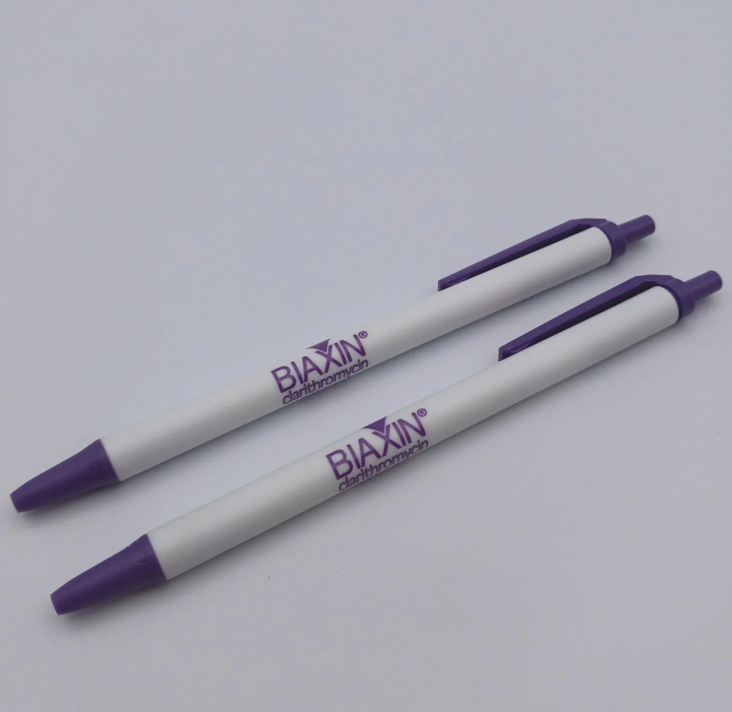 2 Biaxin Drug Rep Pens Pharmaceutical Antibiotic Advertising Clarithromycin
