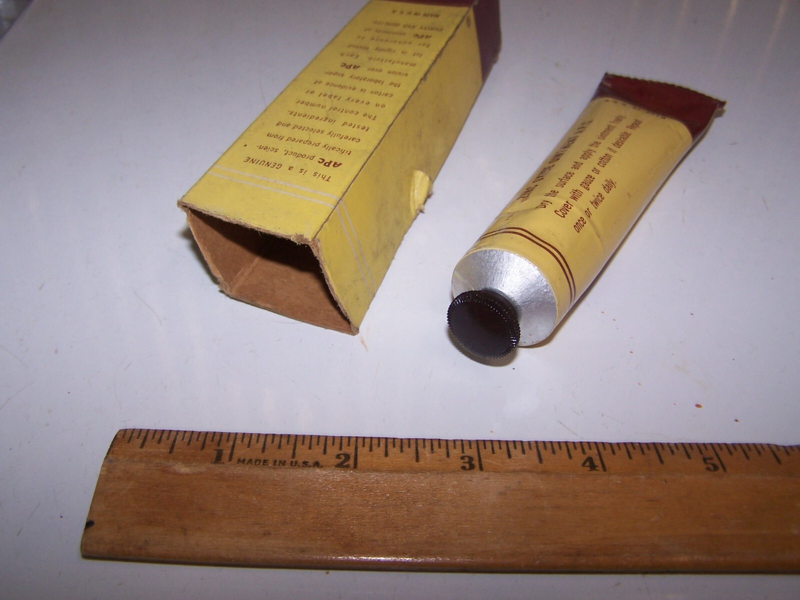 Vintage APC AMERICAN PHARMACEUTICAL COMPANY Zinc Oxide Ointment Tube NEW YORK NY
