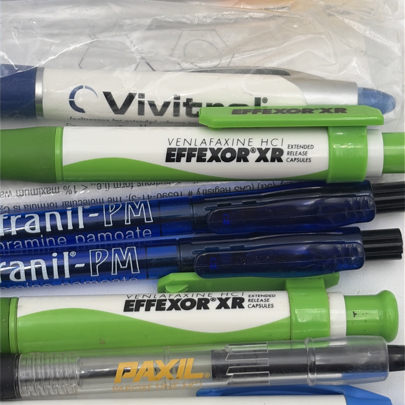lot 18 Drug Rep Pharmaceutical Promo Advertising PENS Click grip Ink Nurse