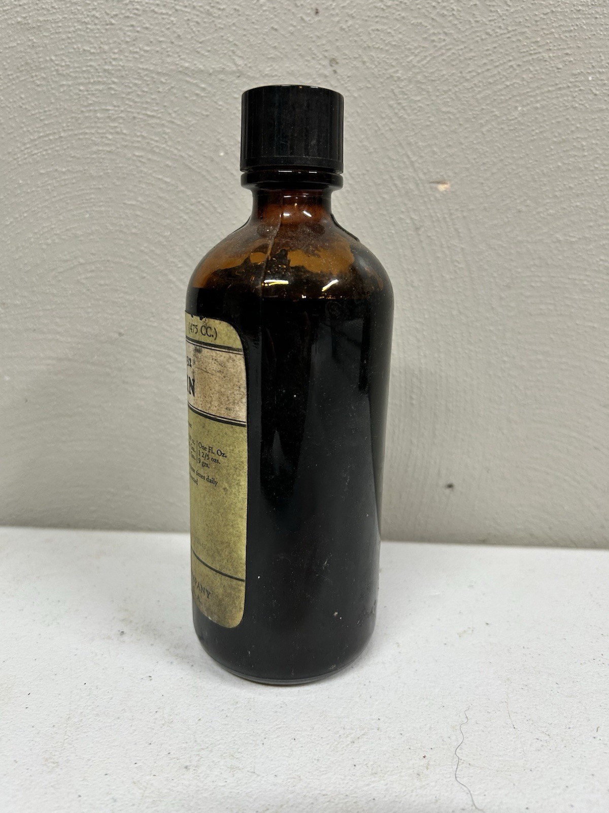 Vintage Eli Lilly Litexin Number 32 Bottle Rare Pharmaceutical Some contents