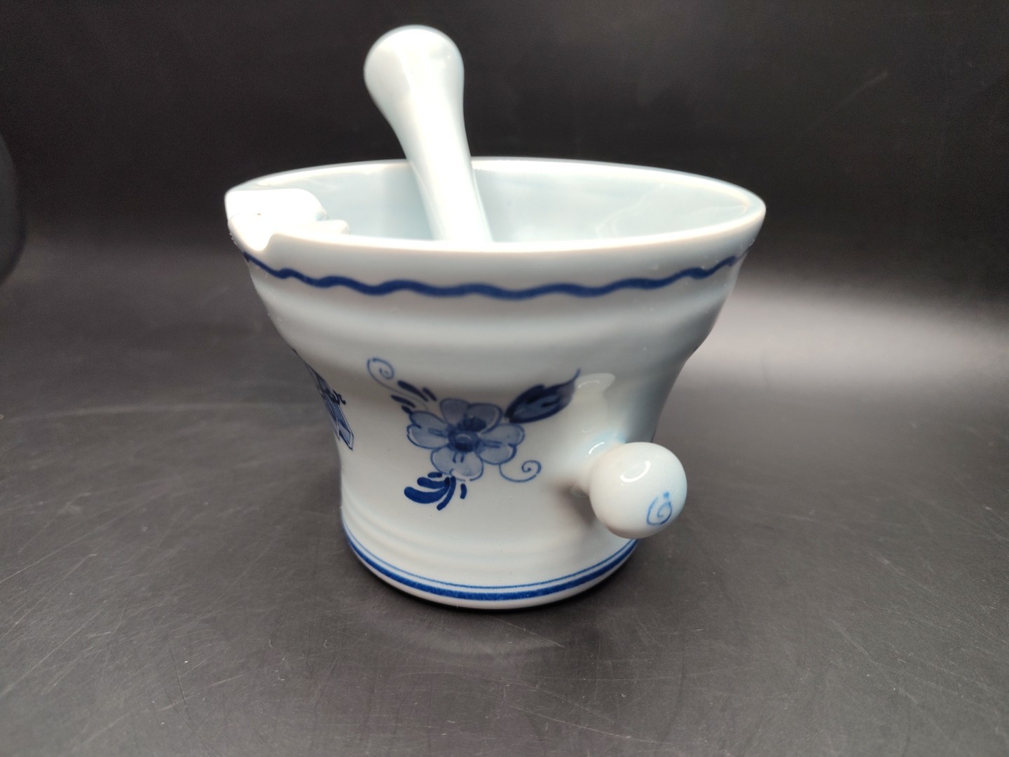 Delfts Apothecary Pestle and Mortar Floral Marked Schoonhoven Keramiek #5087