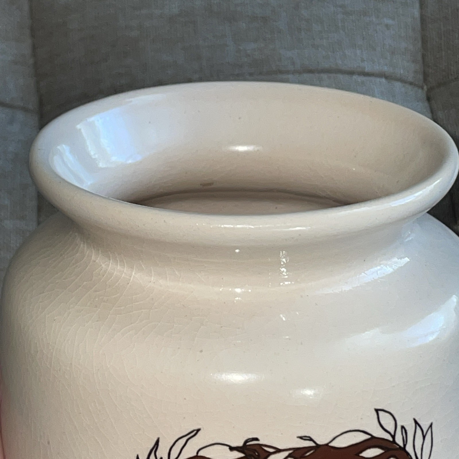 VINTAGE – Eli Lilly Pulvules Canthar Apothecary Pharmacy Crock with Lid Portugal