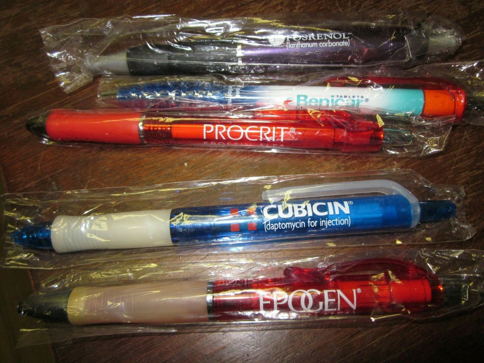 LOT OF 5 HARD TO FIND DIFFERENT NEW DRUG REP PENS IN PLASTIC SLEEVES