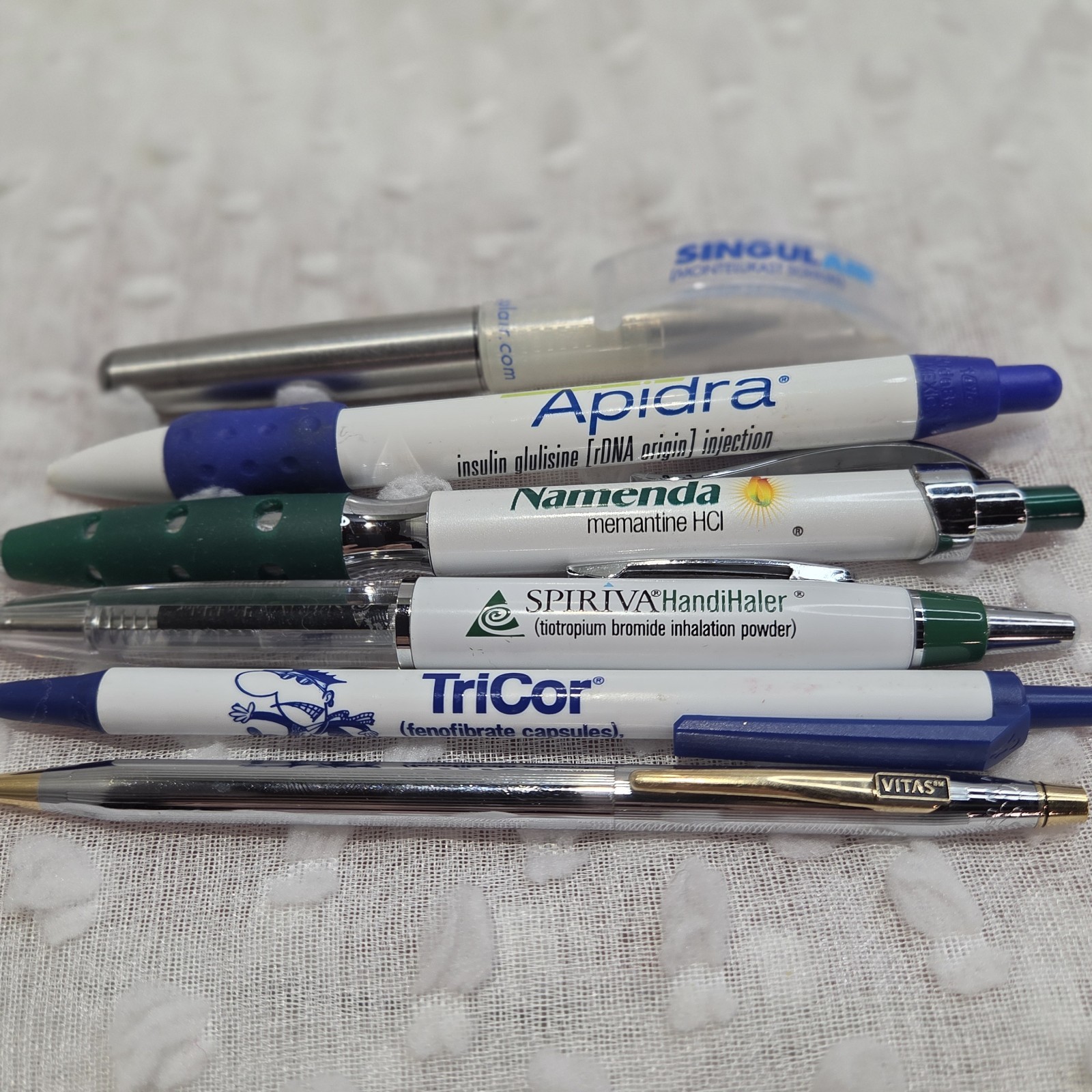 Lot of 7 Pharmaceutical Pens Namenda Spiriva Apidra Singular Tricor Vitas Drug