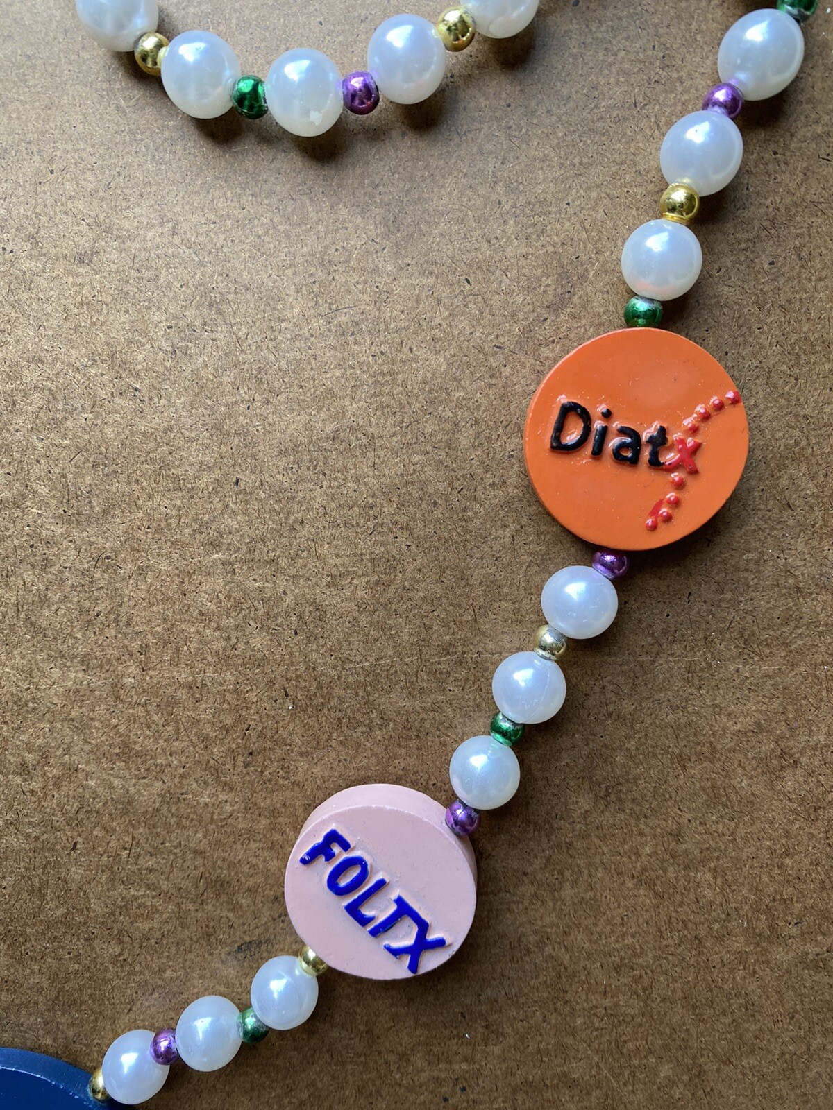VINTAGE DRUG REP PROMO ~ PAMLAB PALGIC FOLTZ DIATx & PANLOR SS Beaded Necklace