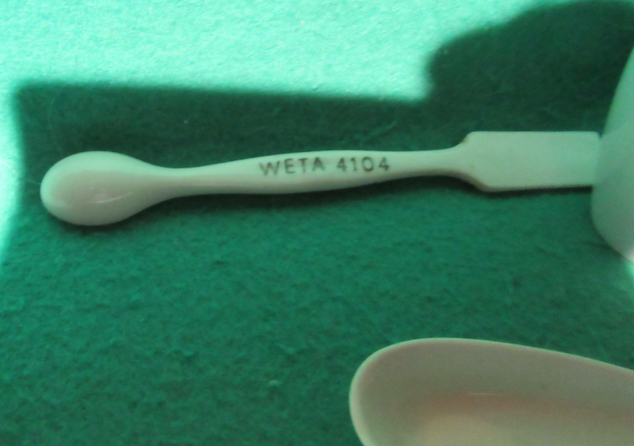 Vintage Apothecary Pharmaceutical Chemistry Porcelain Spatula ,Cup ,Pickup Spoon
