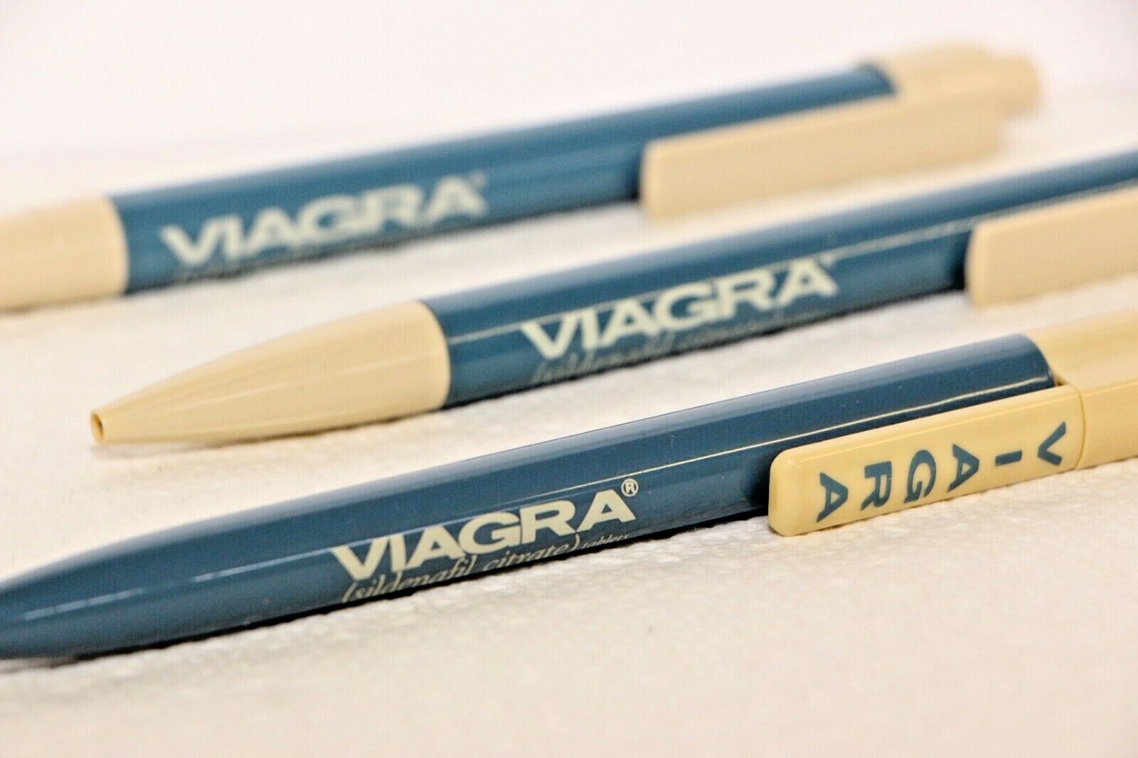 Pharmaceutical 5 Plastic Drug Rep Collectible Pens Viagra Blue and Cream
