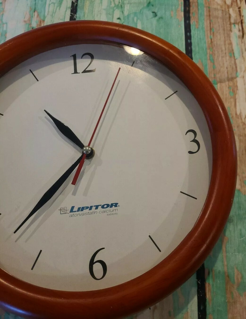 LIPITOR Clock DOCTORS OFFICE Clock WALL 10” CLOCK PHARMACEUTICAL DRUG REp