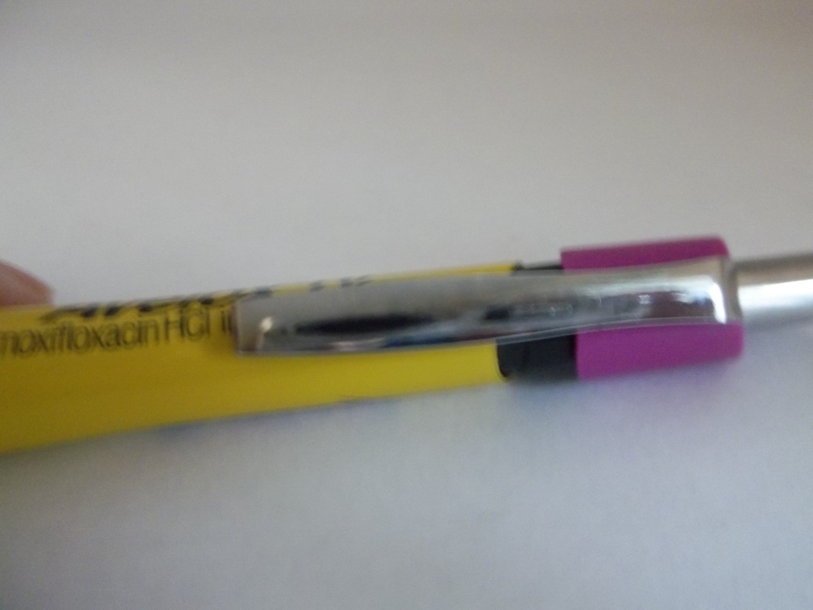 Avelox Moxifloxacin Promotional Pen Mixed Metal/Plastic – Medium Weight