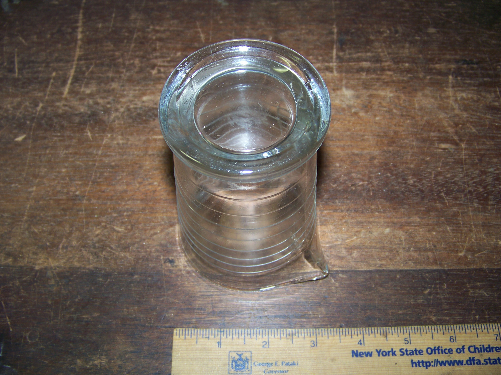 Apothecary Pharmacy Footed Measuring Beaker pharmacy Glass pour spout 8oz 5″