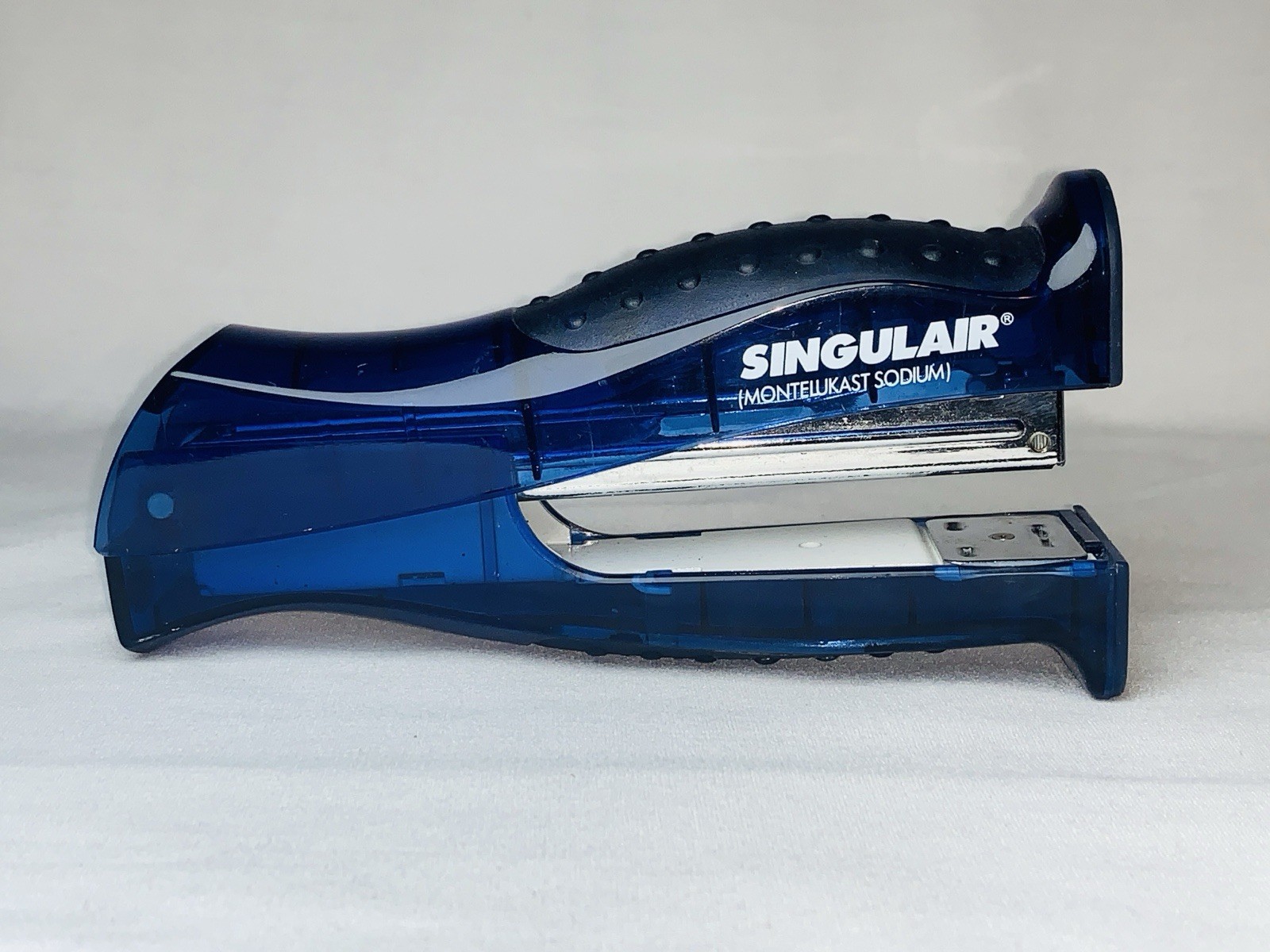 Vintage SINGULAIR Drug Rep Stapler – Blue Stand-Up Desktop Collectible Rare