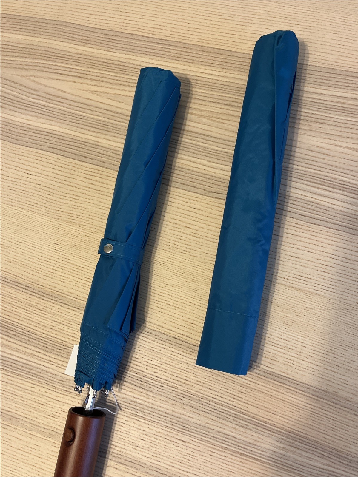 Teal Lipitor Foldin Umbrella Drug Rep Pharmaceutical Promo Medical Advertising!