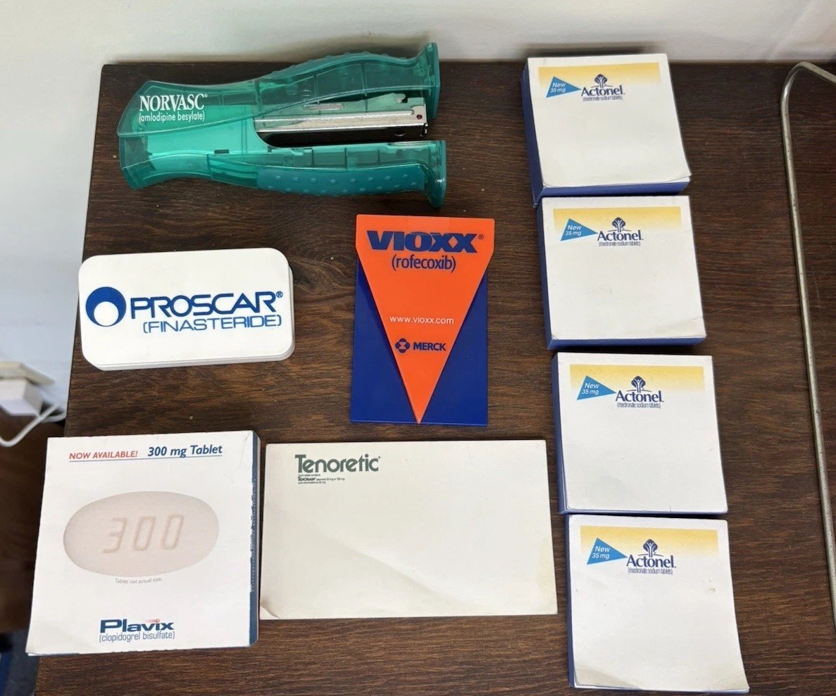 Drug Rep Pharmaceutical Advertising Lot Sticky Notes, Magnetic Clips & Stapler