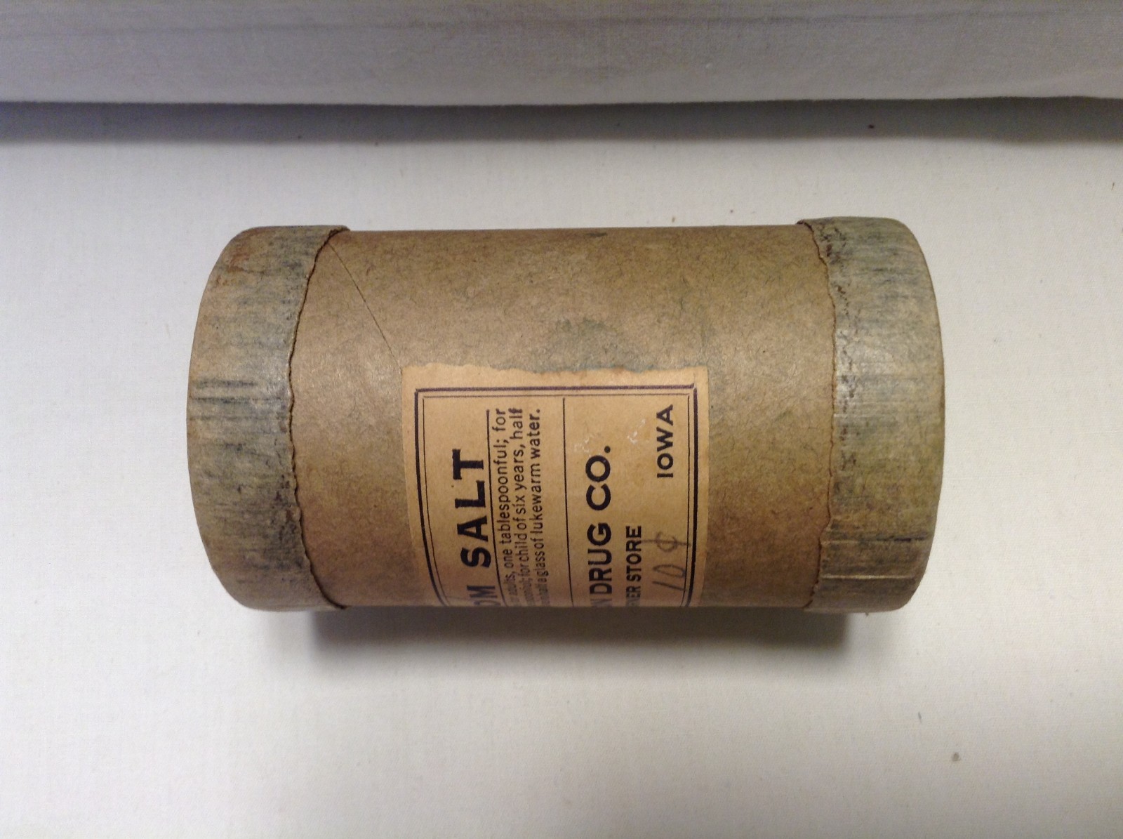 Vintage 1940-50s Wilson Drug Store Lorimor Iowa Container