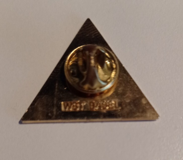 SANDOZ Pharmaceutical Bienvenne Welcome pin badge LSD Albert Hofmann rare