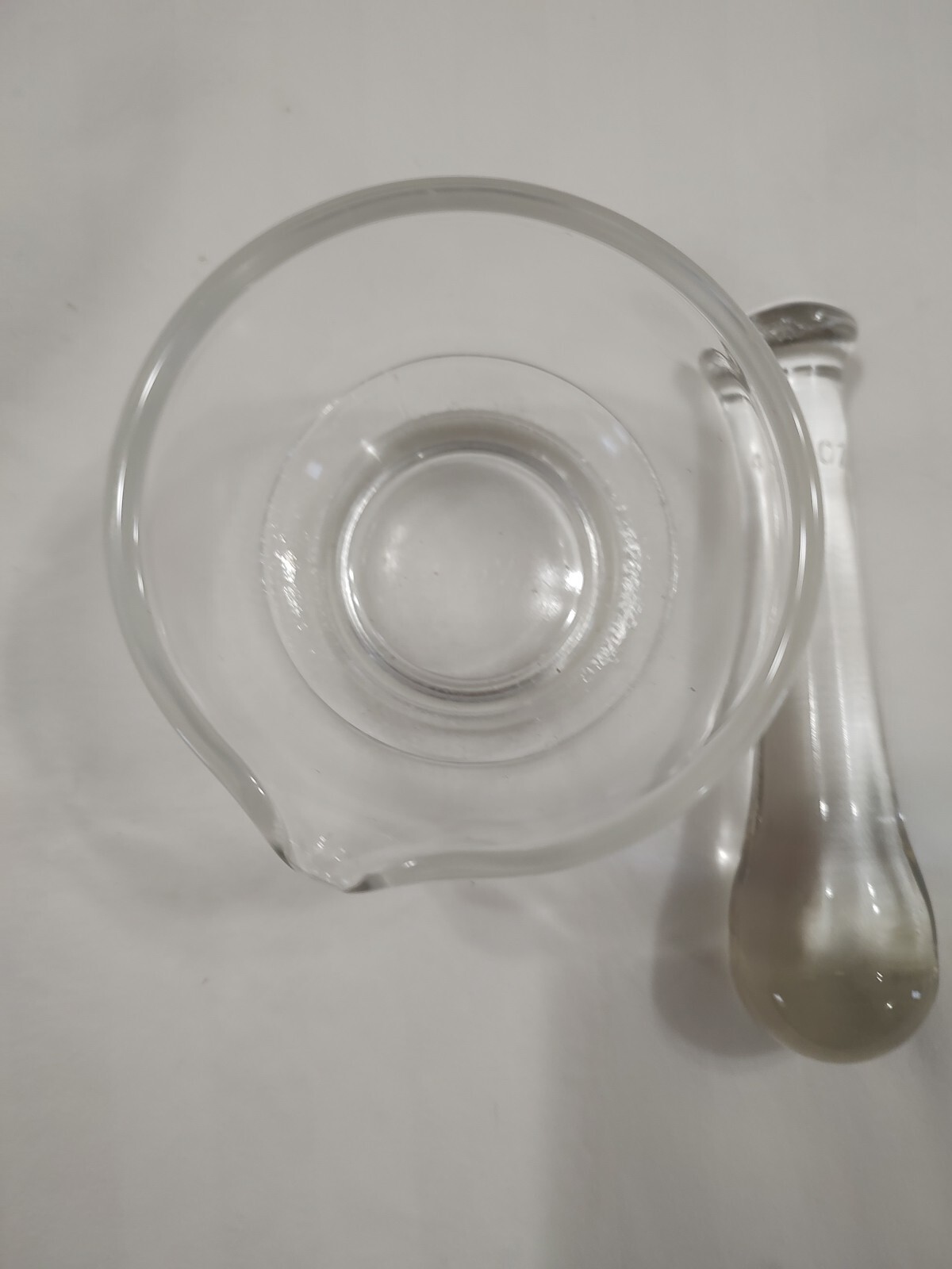 Vintage Pharmacy Postal & Mortar Glass Apothecary 4 Oz Pour Spout No Chips