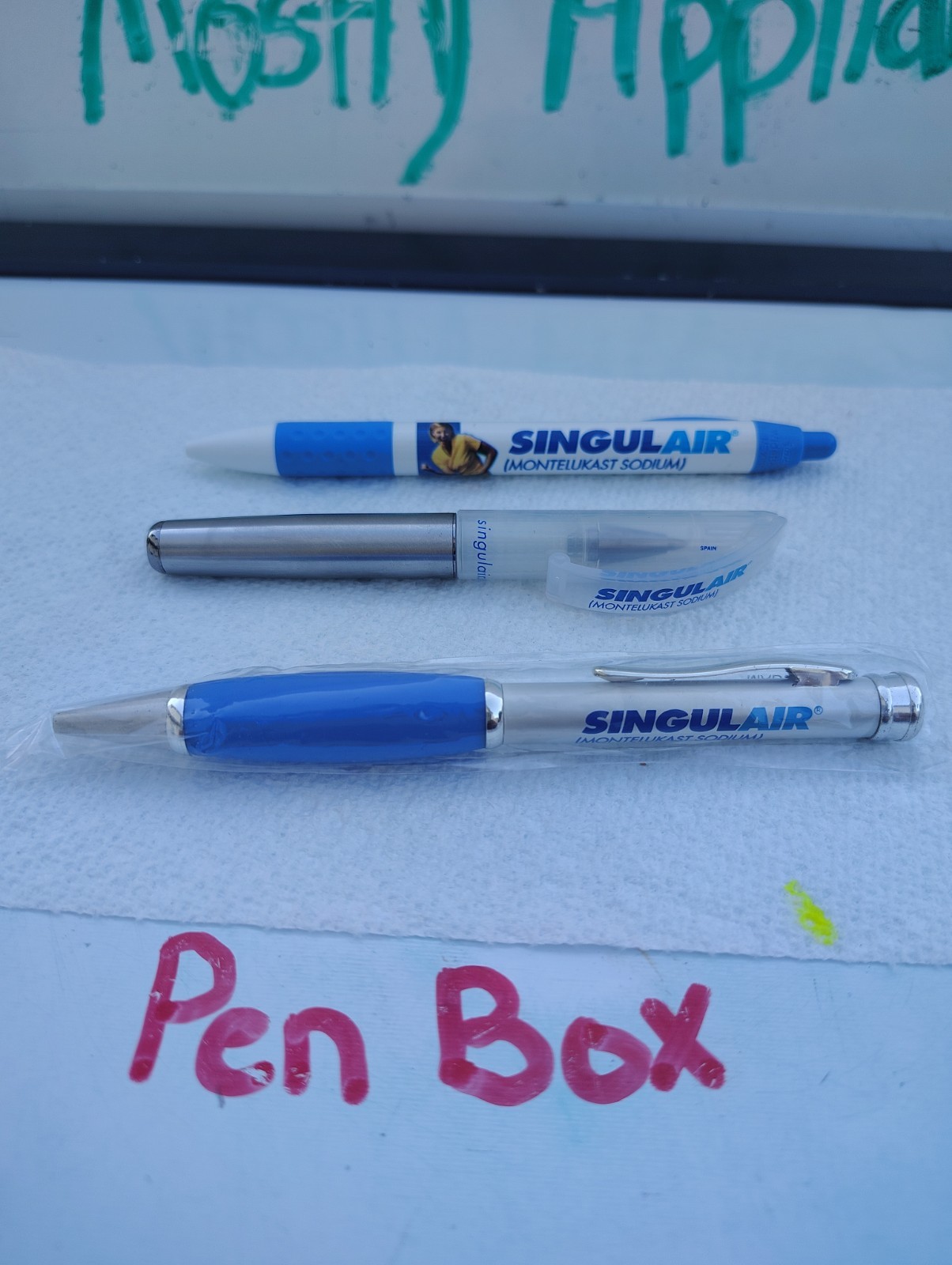 Singulair 3 pen lot 2 Metal 1plastic Drug Rep Pharma Movie Prop Swag New