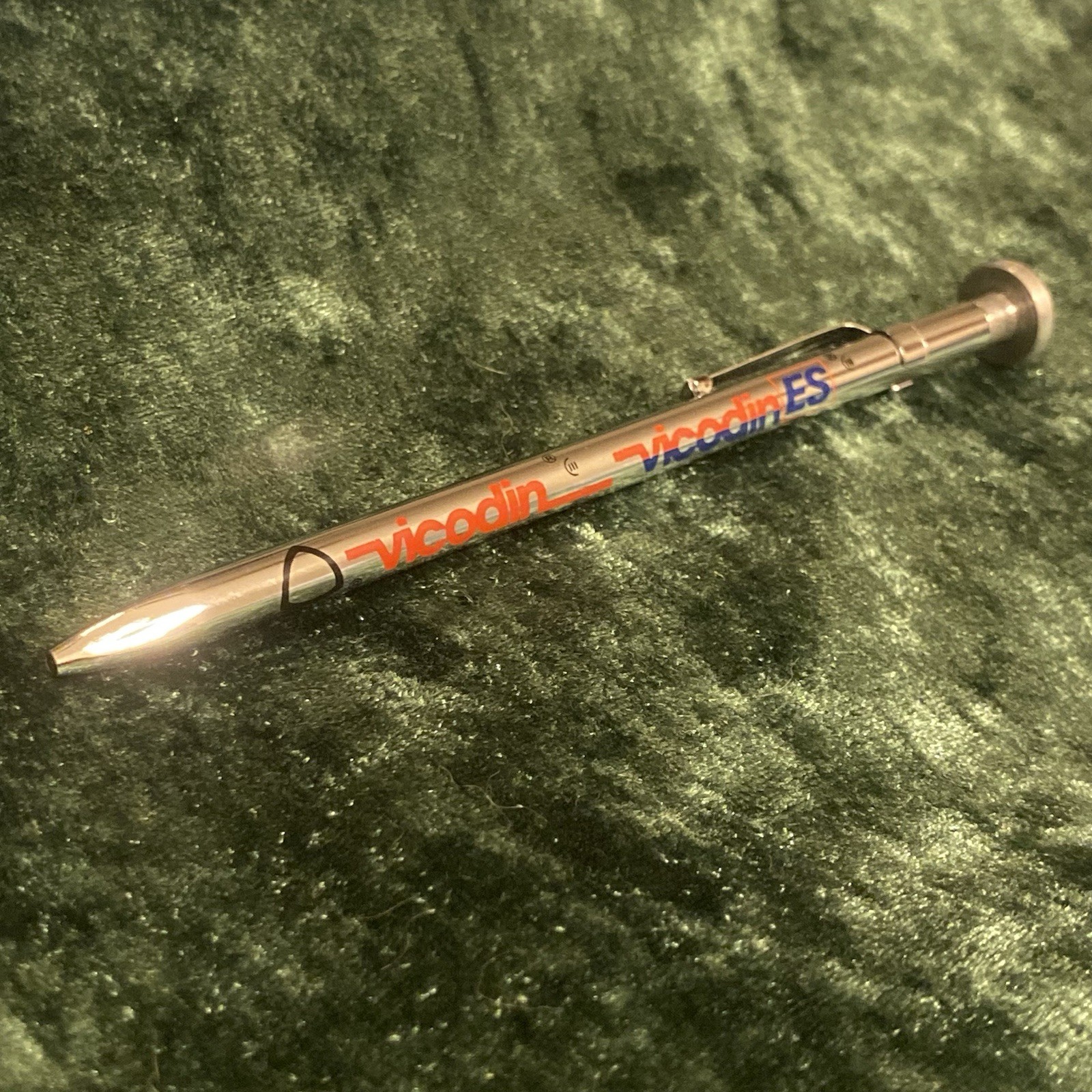 Promotional Ballpoint Pen for the Medication Vicodin ES (dry of Ink) Collectable