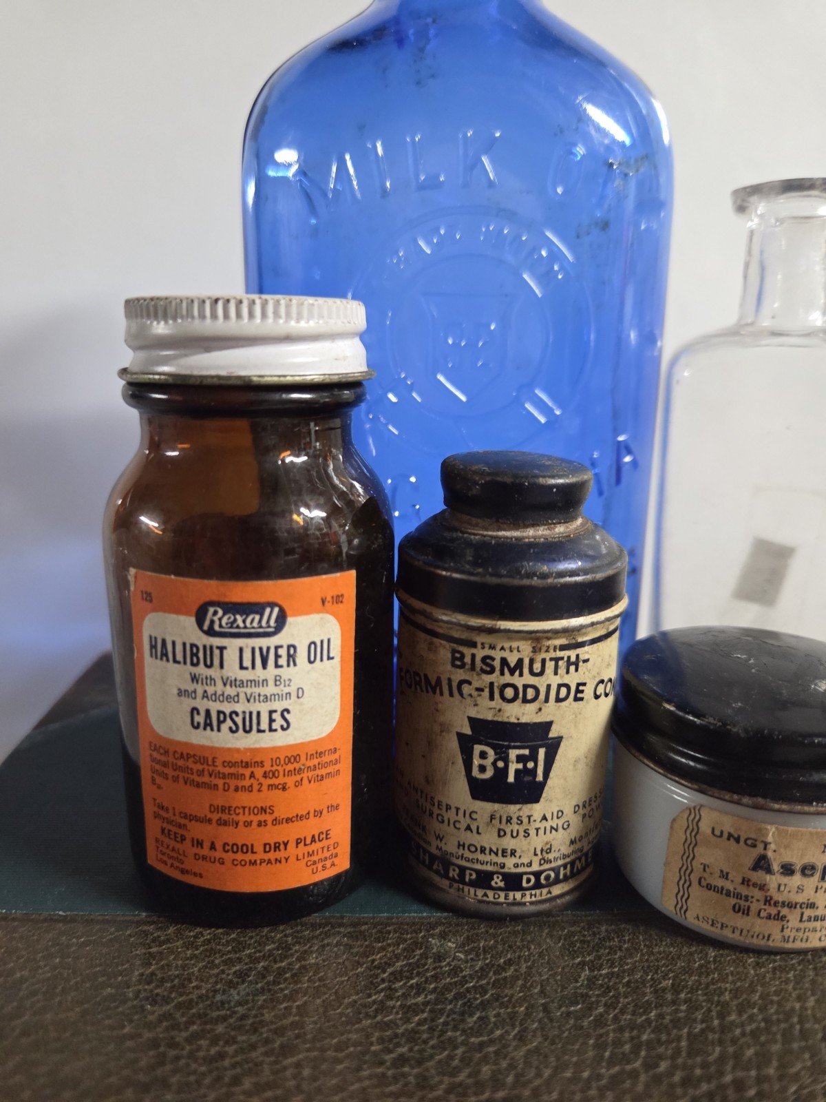 Vintage Apothecary Bottle Set – Pharmacy & Medicine Bottles – Cobalt & Amber…