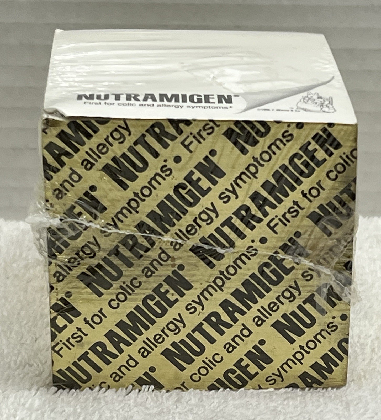 New/1990 Nutramigen/Drug Rep Paper Note Cube Colic/Infant Pharmacy Rep Vintage