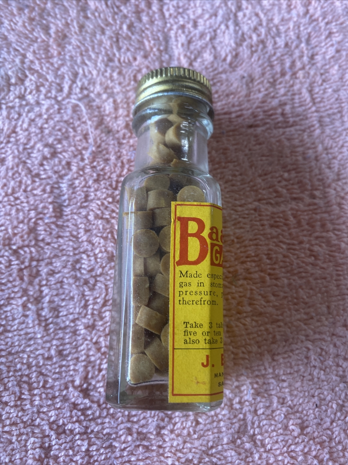 VINTAGE BAALMANN’S GAS TABLETS JAR IN BOX W/ PAPERS FULL RARE Bin #2