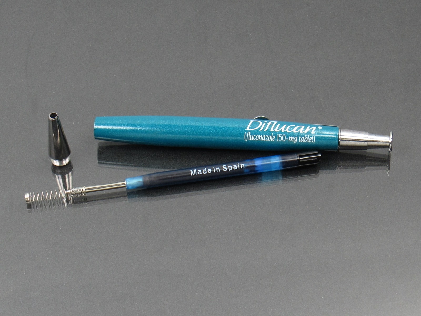 Diflucan Metal PEN Drug Rep Pharmaceutical Promo Advertising Nailhead Clicker