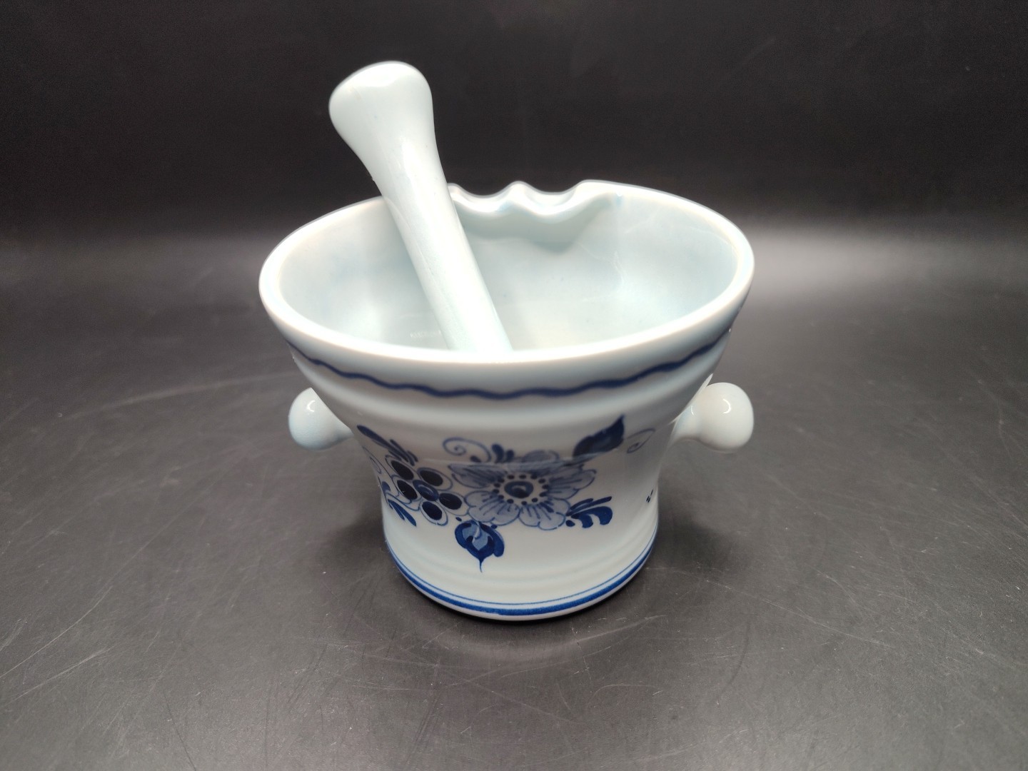 Delfts Apothecary Pestle and Mortar Floral Marked Schoonhoven Keramiek #5087