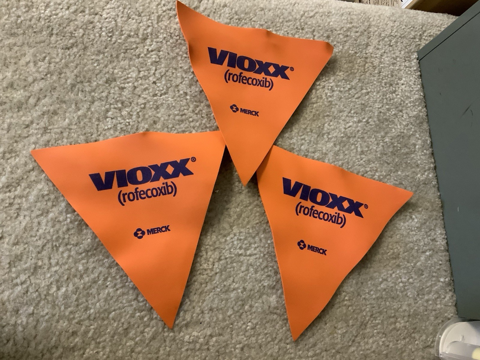 VIOXX rofecoxib Pharmaceutical Drug Rep Advertising Rubber Grip Jar Openers (3)