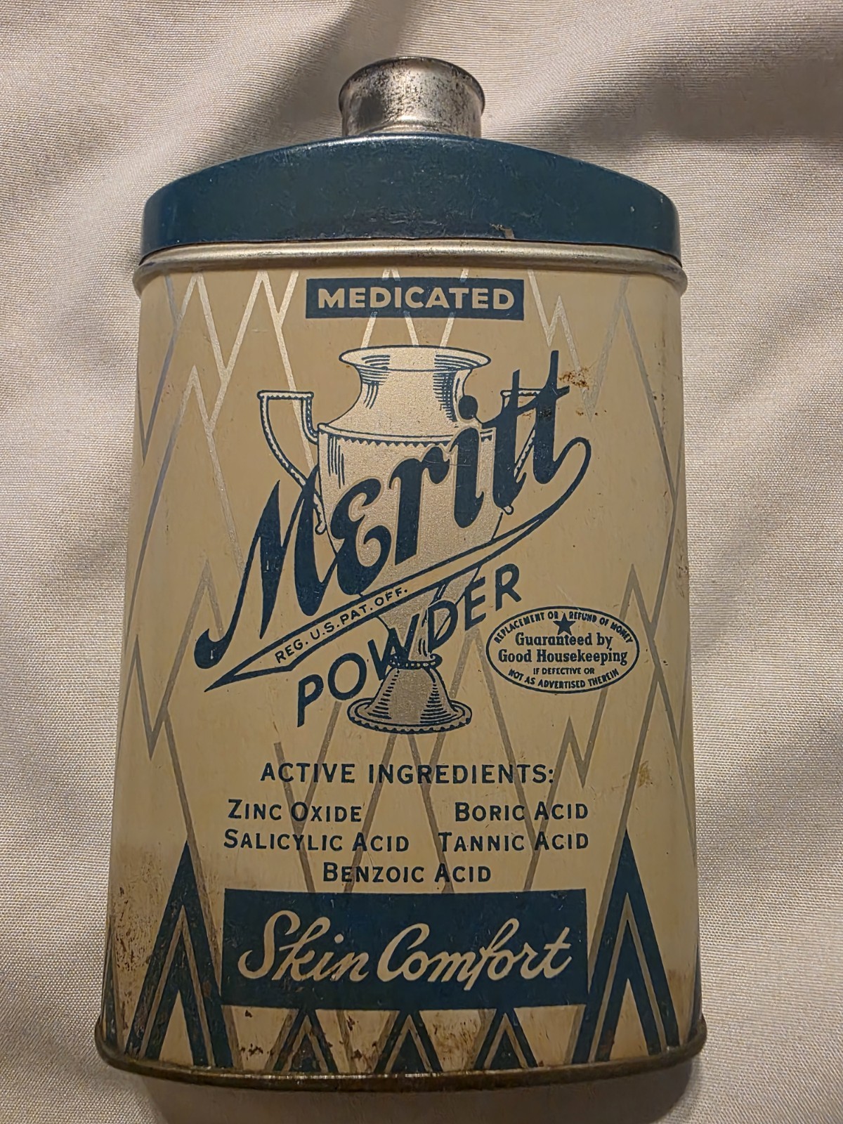 Vintage Meritt Powder Medicated Skin Comfort Container Tin 2 Oz. Almost Full