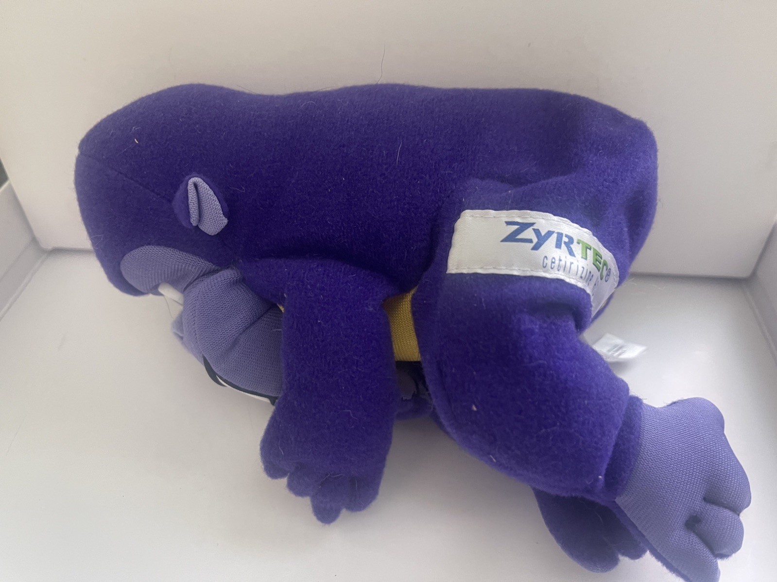 Zyrtec Purple Gorilla Plush Beanbag Toy Advertising Promo Monkey 6 Inch 1998