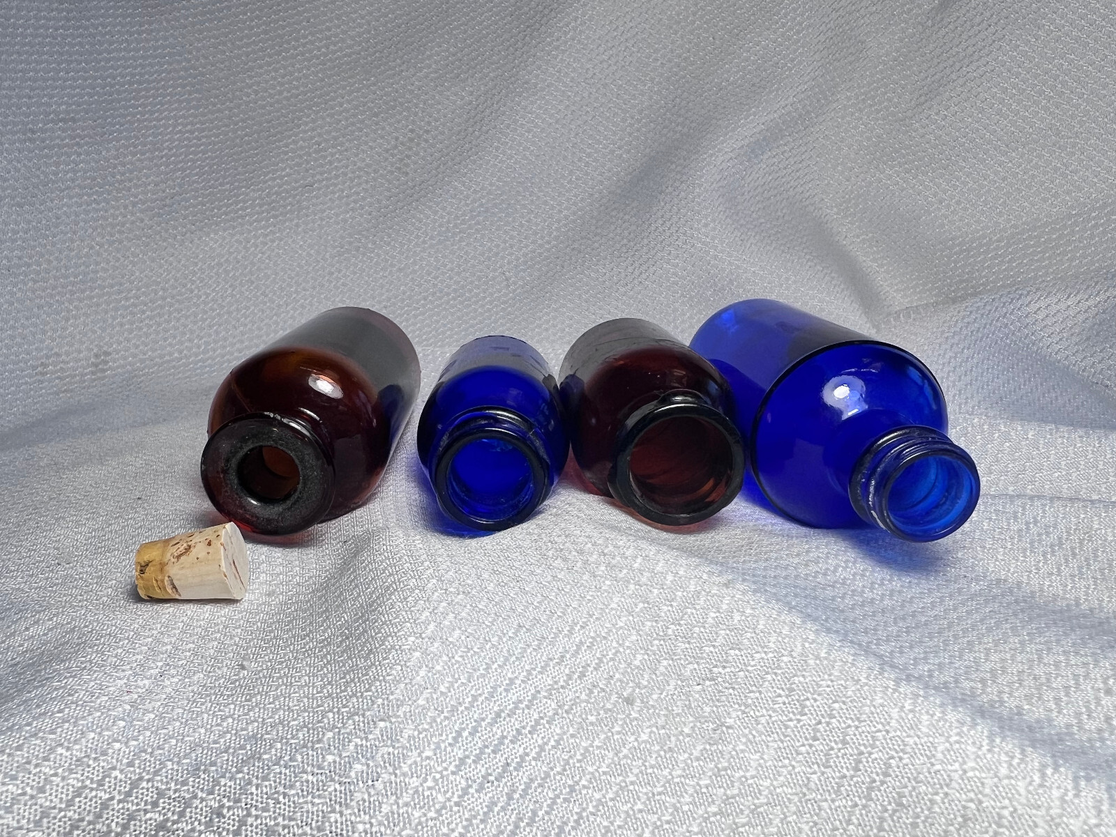 Vtg Lot Of 4 Cobalt Blue & Brown Drug Store Pharmaceutical Bottles Bromo Seltzer