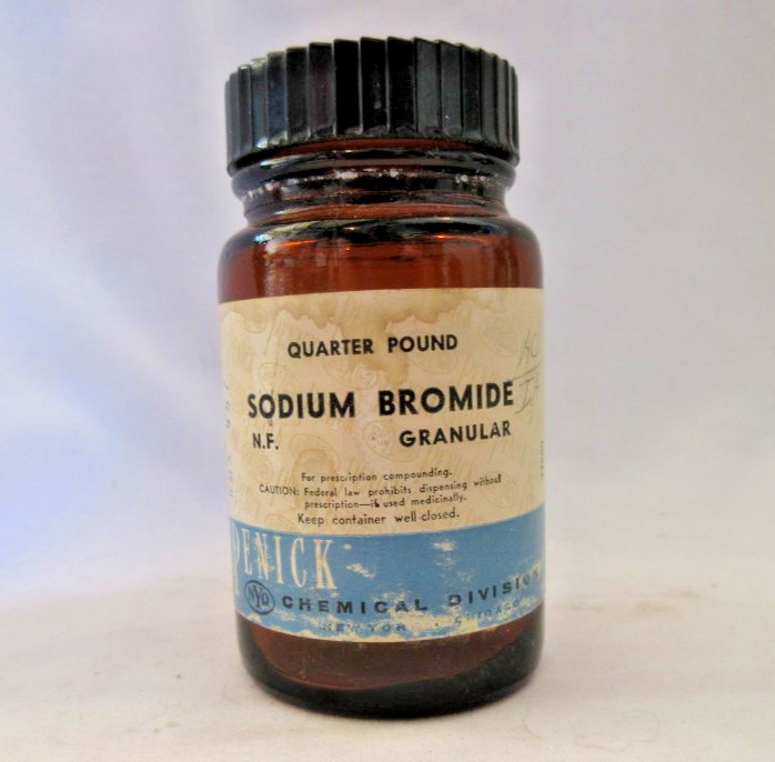 Vintage Sodium Bromide Apothecary Bottle Winthrop Chemical Pharmacy