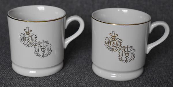 HANDSOME VINTAGE OWENS ILLINOIS PHARMACEUTICAL PHARMACIST PHARMACY MOTIF MUG #1