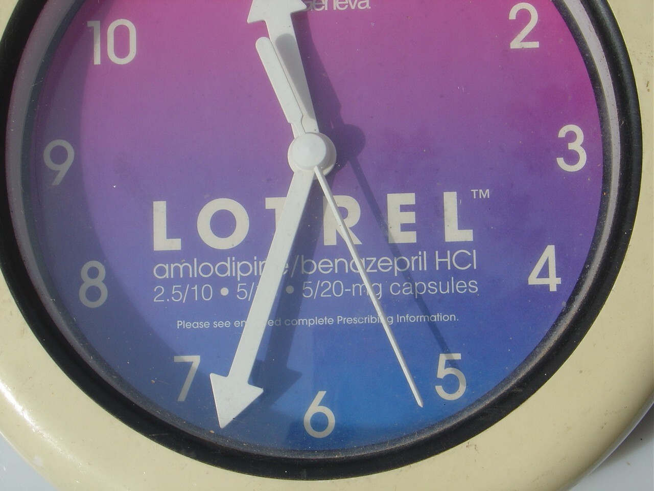 Lotrel Hanging Wall Clock Promotional ? Pharmaceutical Advertising Drug Sale Rep