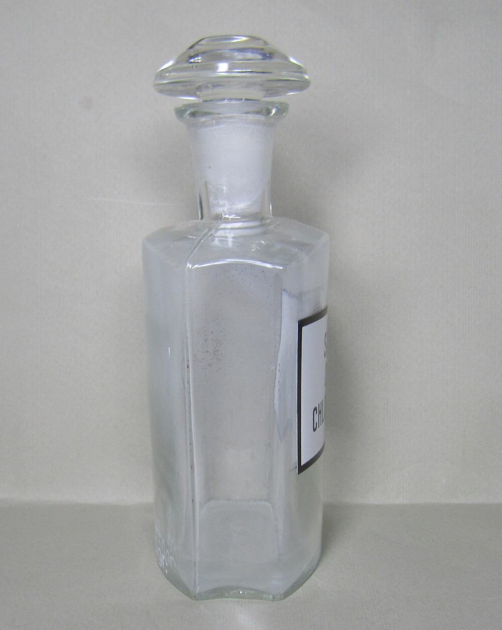 Vintage Medical Science Glass Bottle,Germany,SOLUTIO CALCII CHLORIDI 50%