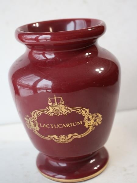 Eli Lilly Pharmaceuticals Apothecary Jar LACTUCARIUM NO LID Burgundy Gold Color